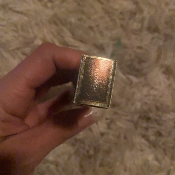 Too Faced Licorich Twinkle Twinkle liquid glitter eyeshadow. - Picture 3 of 3